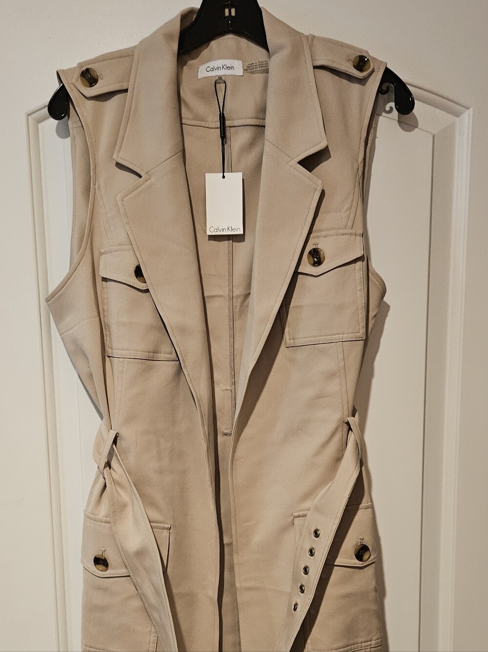 Calvin Klein Sleeveless Trench Vest in Light Beige - Picture 4 of 4
